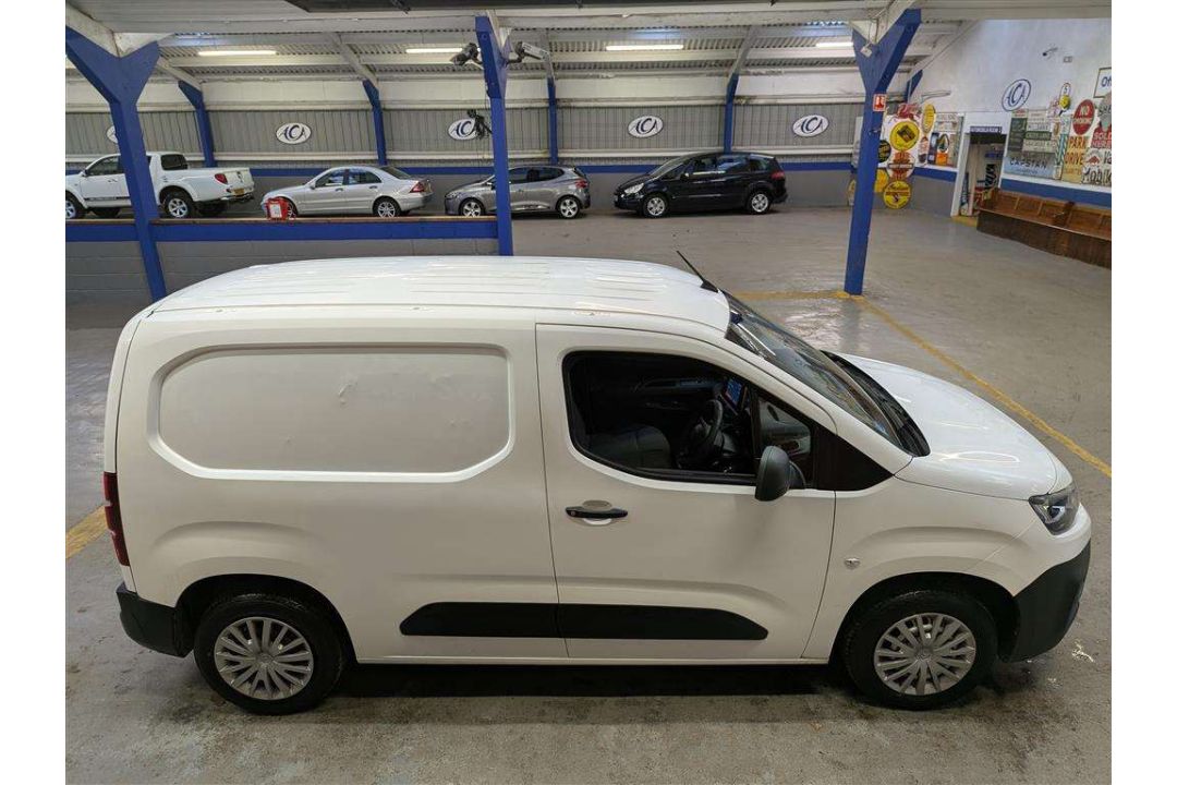 2019 CITROEN BERLINGO 650 EN-PRISE BLU - Image 29 of 30