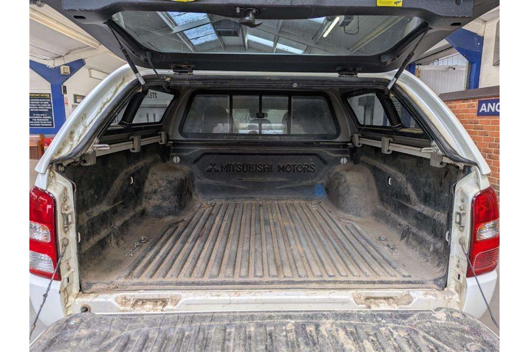 2019 MITSUBISHI L200 TITAN DI-D - Image 15 of 30
