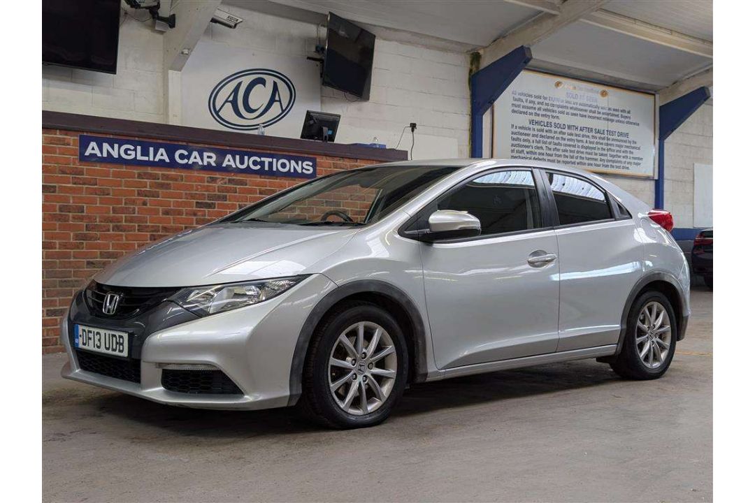 2013 HONDA CIVIC I-DTEC ES - Image 1 of 30
