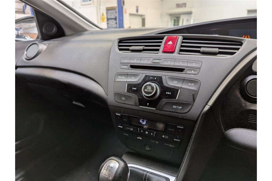 2013 HONDA CIVIC I-DTEC ES - Image 20 of 30