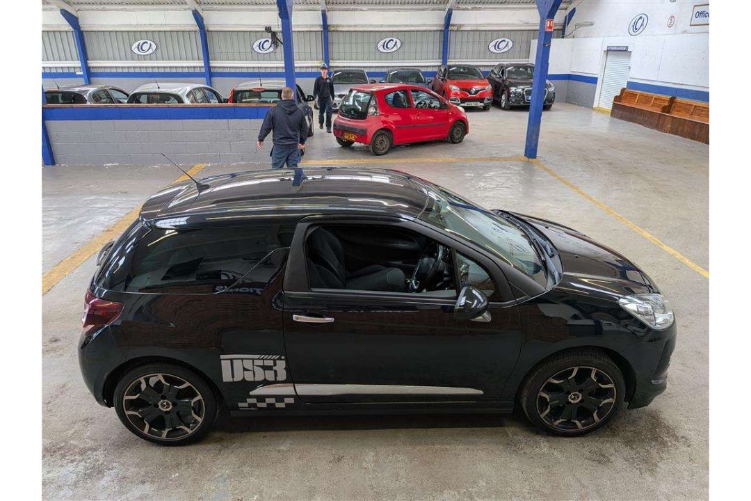 2016 DS DS3 DSTYLE PURETECH - Image 29 of 30