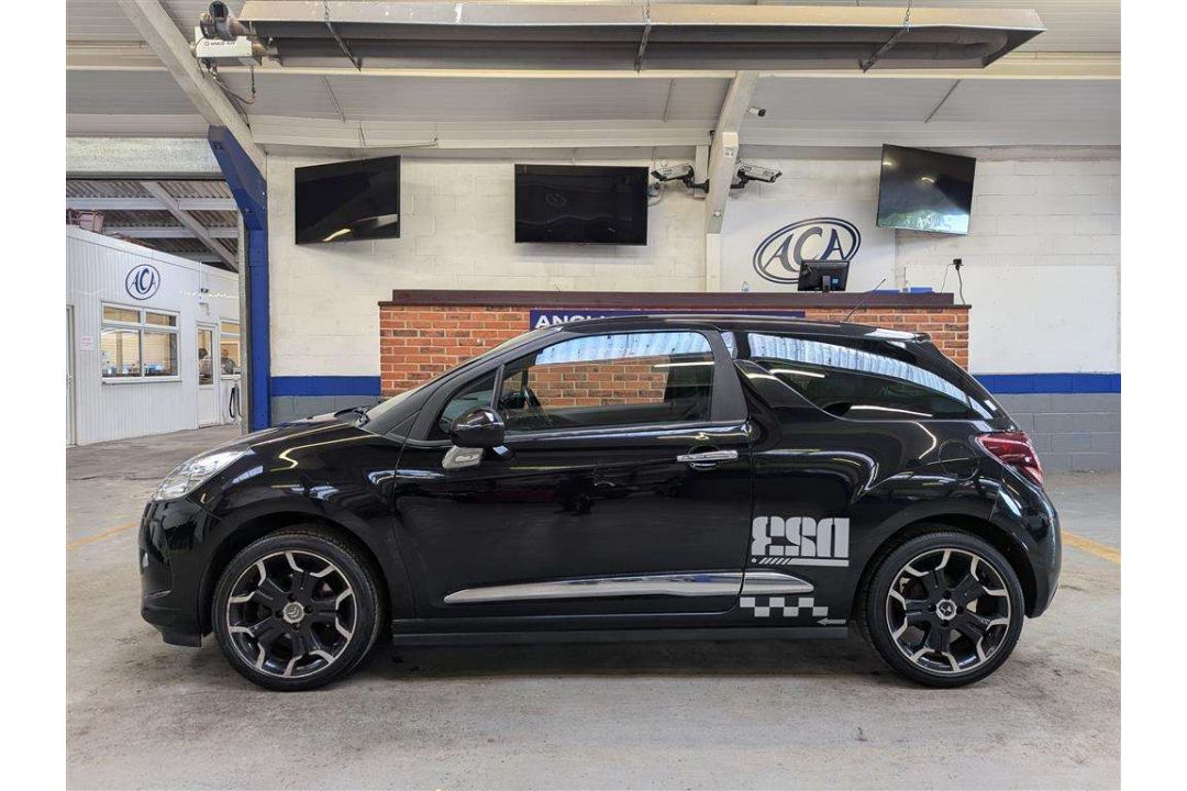 2016 DS DS3 DSTYLE PURETECH - Image 2 of 30