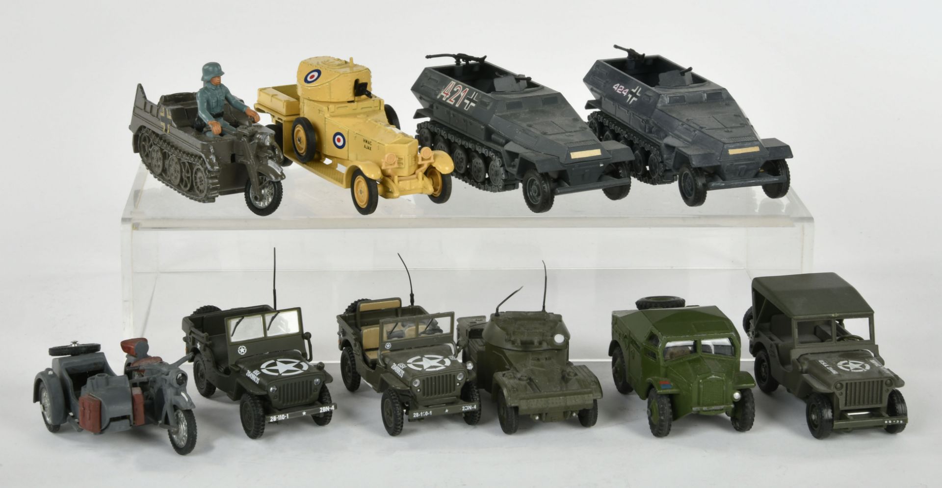 Dinky Toys, Britains u.a., Militärfahrzeuge