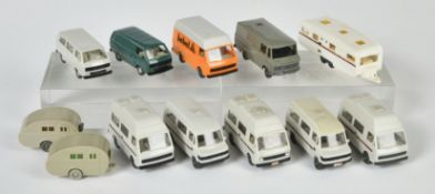 Wiking, 12 Wohnwagen u.a.