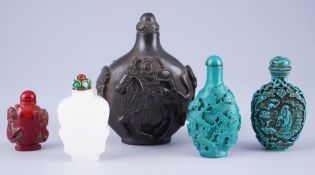 Fünf Schnupftabakflaschen, China,