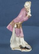 „Octavio“ aus der Commedia dell'Arte. Nymphenburg 20. Jh. Porzellan, aufwendig bemalt und gold gesä
