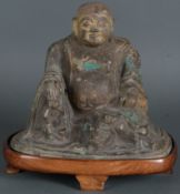Budai Qieci (chinesischer Mönch). Ming-Epoche wohl 16. Jh. Metall, mit Resten alter Bemalung und Ve