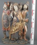 Figurengruppe aus der Kreuzigung Christi. Deutsch 20. Jh. Massivholz, geschnitzt, auf Kreidegrund f