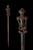 FINE ZANDE / MANGBETU WOODEN HAIRPIN