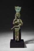 EGYPTIAN BRONZE FIGURINE OF ISIS LACTANS