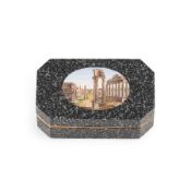 TABATIÈRE EN PORPHYRE ET EN OR AVEC MICROMOSAÏQUE, ROME, XIXe SIÈCLE