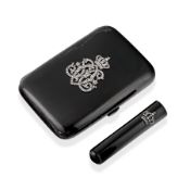 PORTE-CIGARETTES ET MOUCHETTE EN ARGENT, ÉMAIL ET ROSES EN DIAMANTS, VERS 1920, MELLERIO DITS