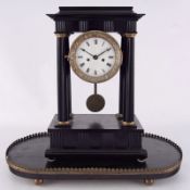 Biedermeier Portikusuhr, um 1830