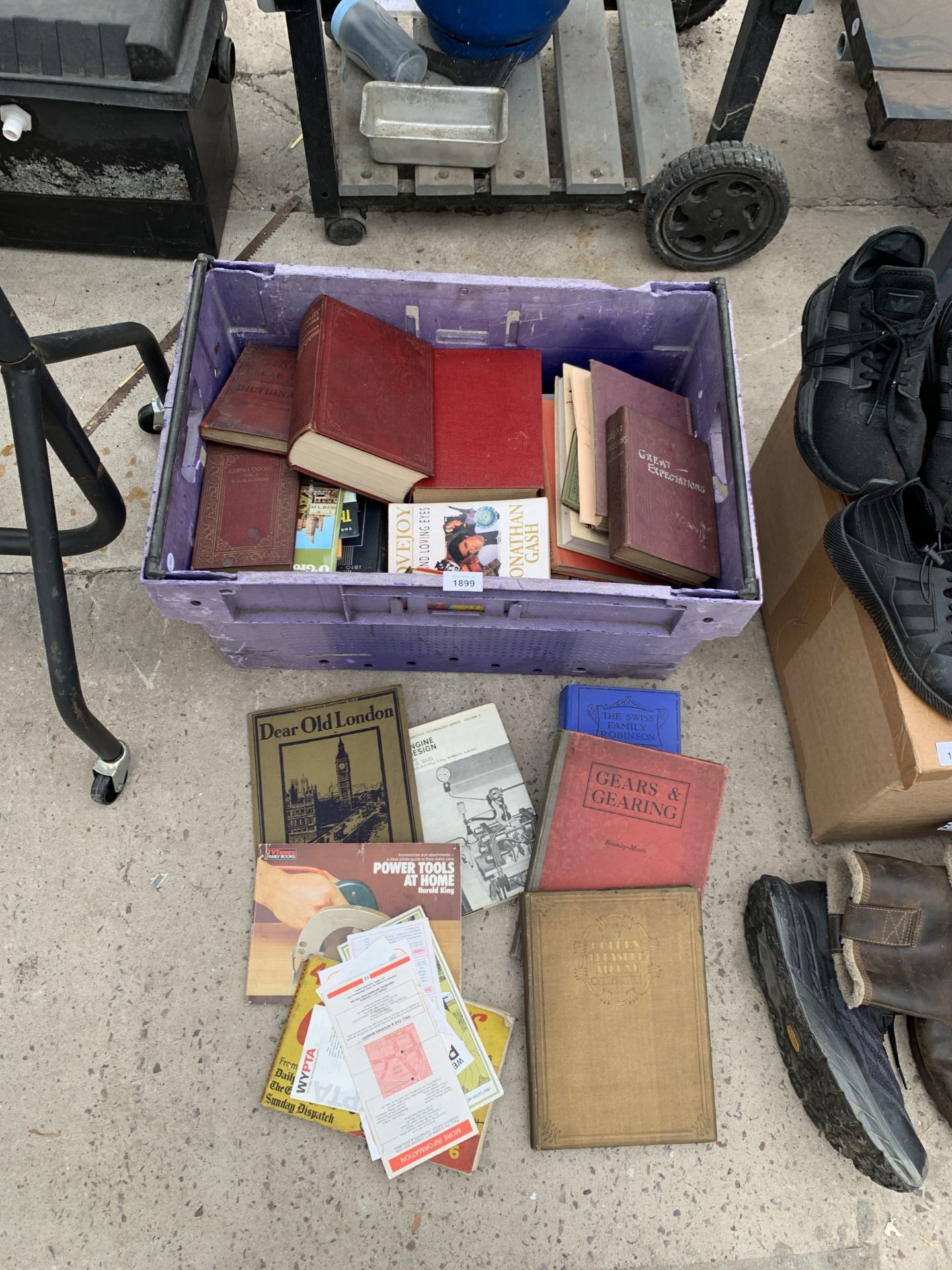 AN ASSORTMENT OF VARIOUS HARDBACK BOOKS
