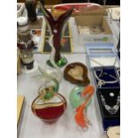 AN ASSORTMENT OF STUDIO GLASS PIECES TO INCLUDE MURANO STYLE, VASES, FIGURINES, PAPERWEIGHTS ETC