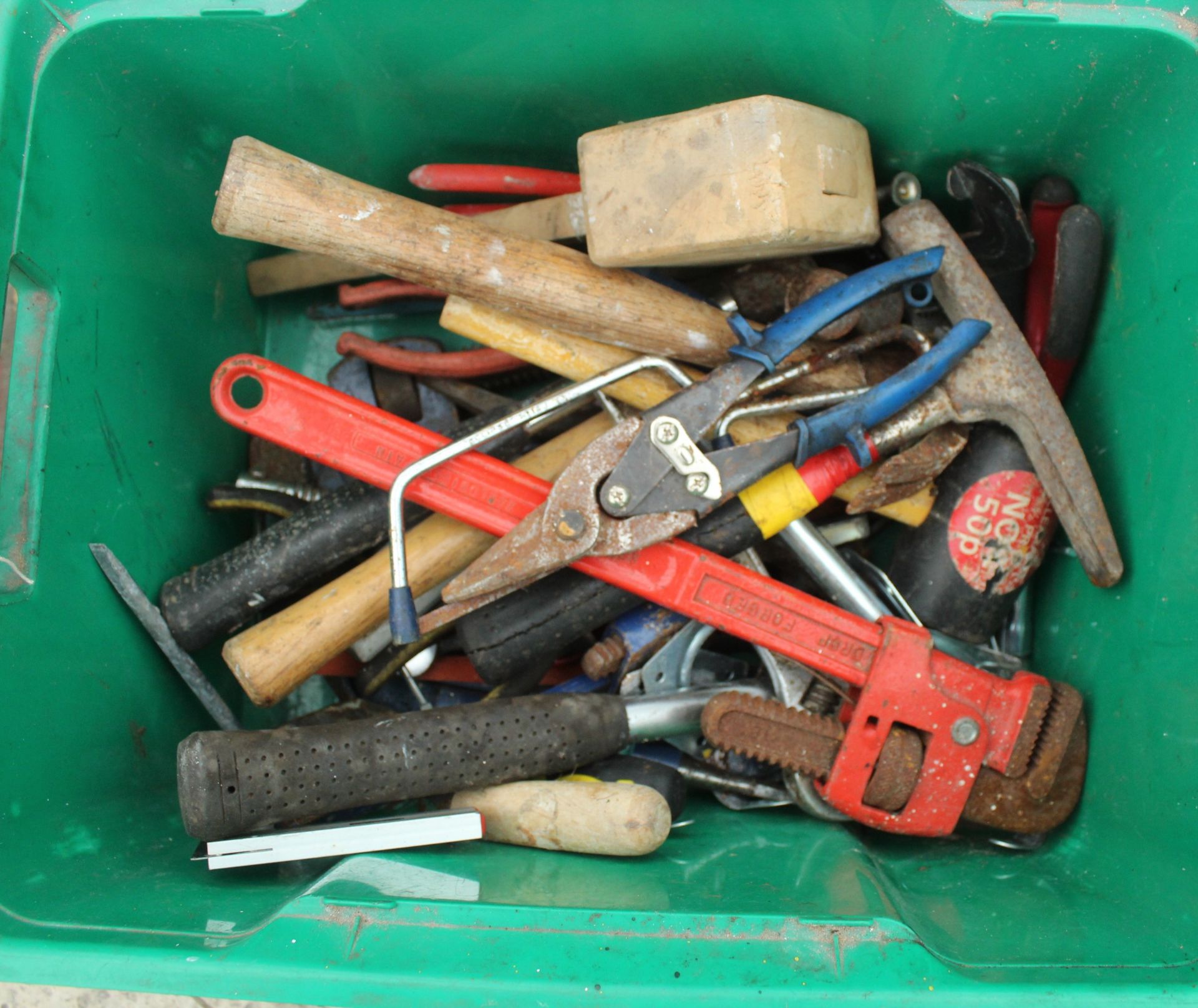 2 BUCKETS OF TOOLS NO VAT - Image 6 of 9