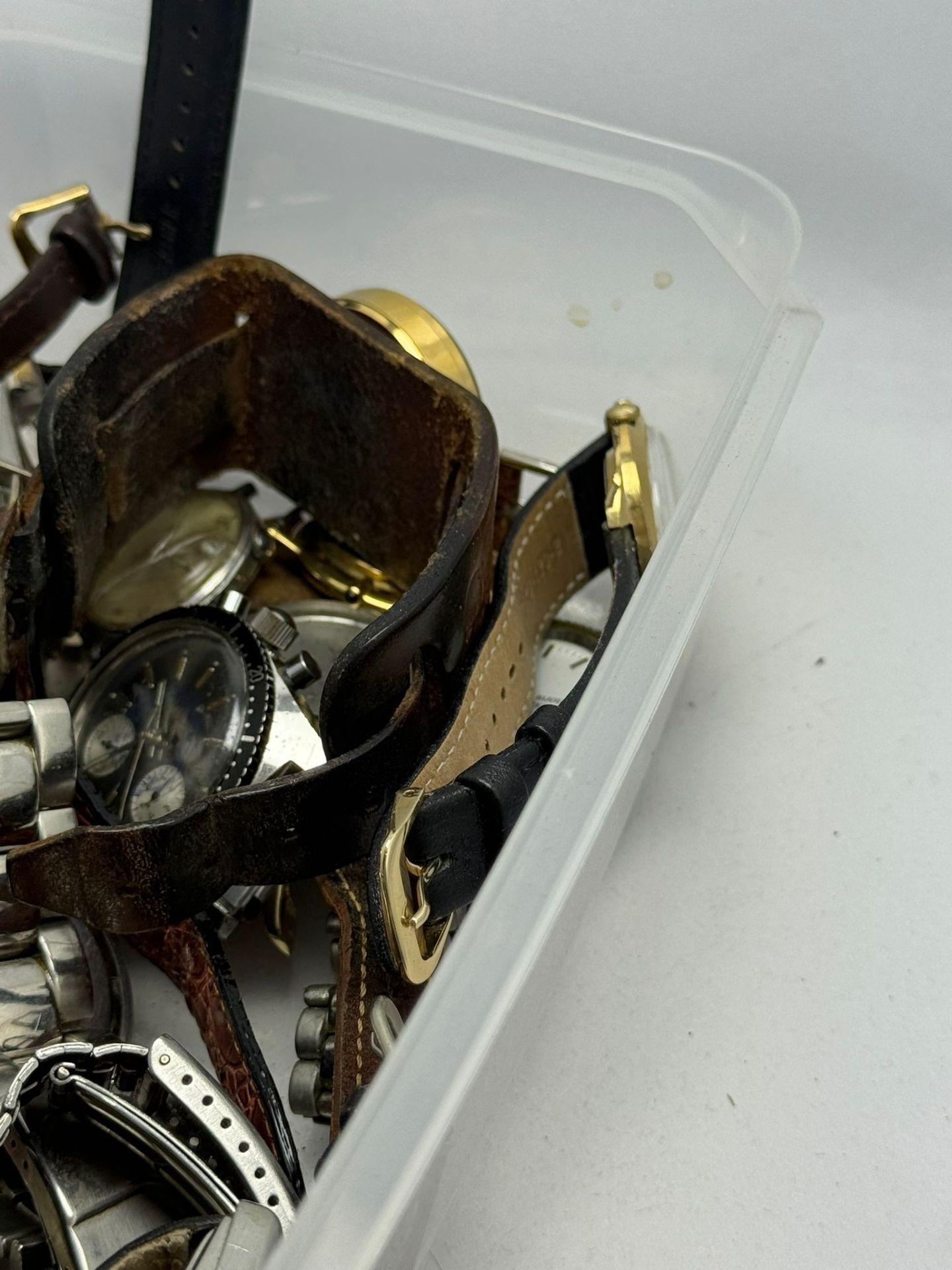A QUANTITY OF VARIOUS VINTAGE WATCHES INCLUDING LONGINES, SKIN DIVER CHRONOGRAPH ETC - Image 3 of 3