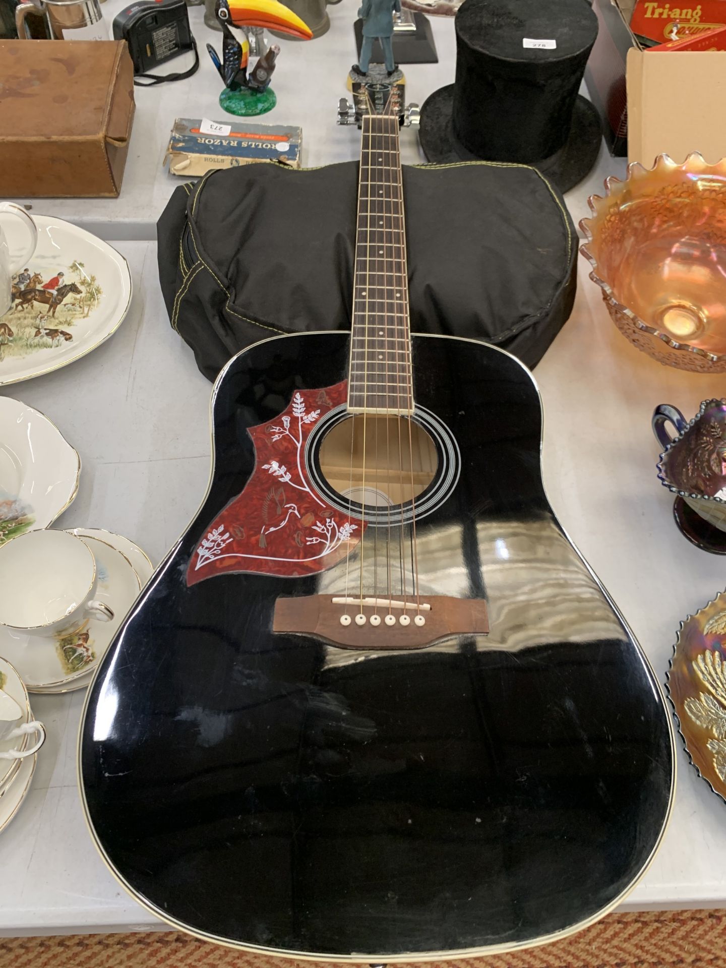 A BLACK STRETTON PAYNE ACCOUSTIC GUITAR WITH CASE