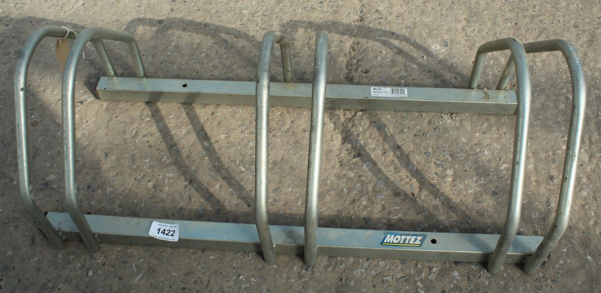 A BIKE STAND NO VAT - Image 2 of 4