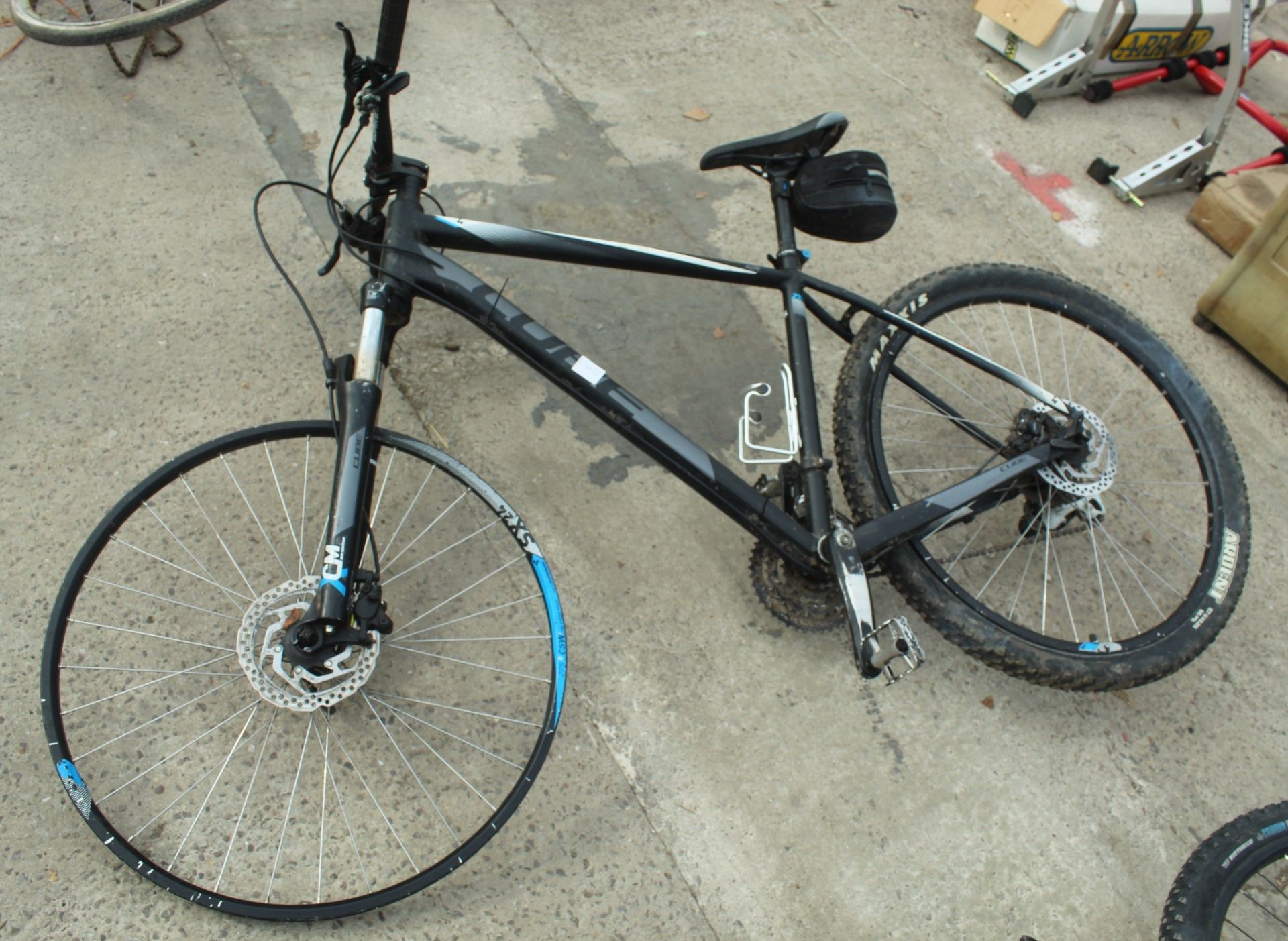 A CARRERA BIKE, KIDS BIKE AND CUBE BIKE NO VAT - Image 4 of 4