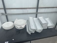 A QUANTITY OF WHITE CHINA