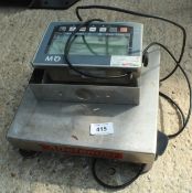 SCALES NO VAT