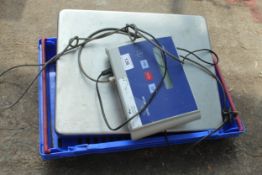 A DIGITAL WEIGHING SCALES NO VAT