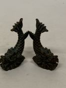 A PAIR OF ORIENTAL DRAGON FISH , HEIGHT 7CM