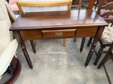 A MAHOGANY SIDE TABLE ON BOBBIN TURNED LEGS ENCLOSING SINGLE DRAWER, 36" WIDE