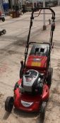 A COBRA 20" ELECTRIC START, BRIGGS ENGINE SELF PROPELLED, 4 SPEED LAWN MOWER AND GRASS BOX NO VAT