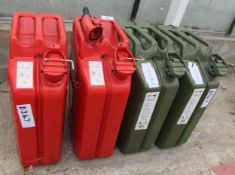 2 RED AND 2 GREEN JERRY CANS, 20 L NO VAT