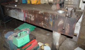A BENCH AND 2 VICES NO VAT