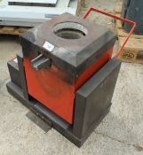 A HME CRUCIBLE FURNACE SMELTING POT IN WORKING ORDER NO VAT