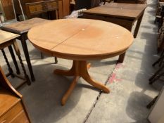 A RETRO PEDESTAL DINING TABLE, 42" DIAMETER (LEAF 16")