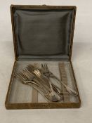 ELEVEN XRF TESTED TO 99.69%, FRENCH CAKE FORKS IN A PRESENTATION CASE, WEIGHT 262g