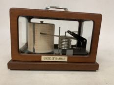 A MARINE BAROGRAPH FOR RECORDING ATSMOPHERIC PRESSURE