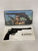 A REPLICA 'DIRTY HARRY' 44 MAGNUM GUN BOXED