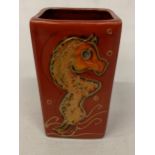AN ANITA HARRIS SEAHORSE VASE, SIGNED IN GOLD TO THE BASE