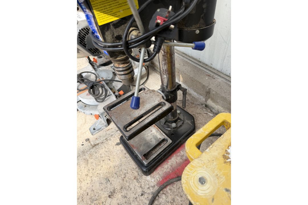 AN ENERGER TABLE TOP PILLAR DRILL - Image 3 of 3