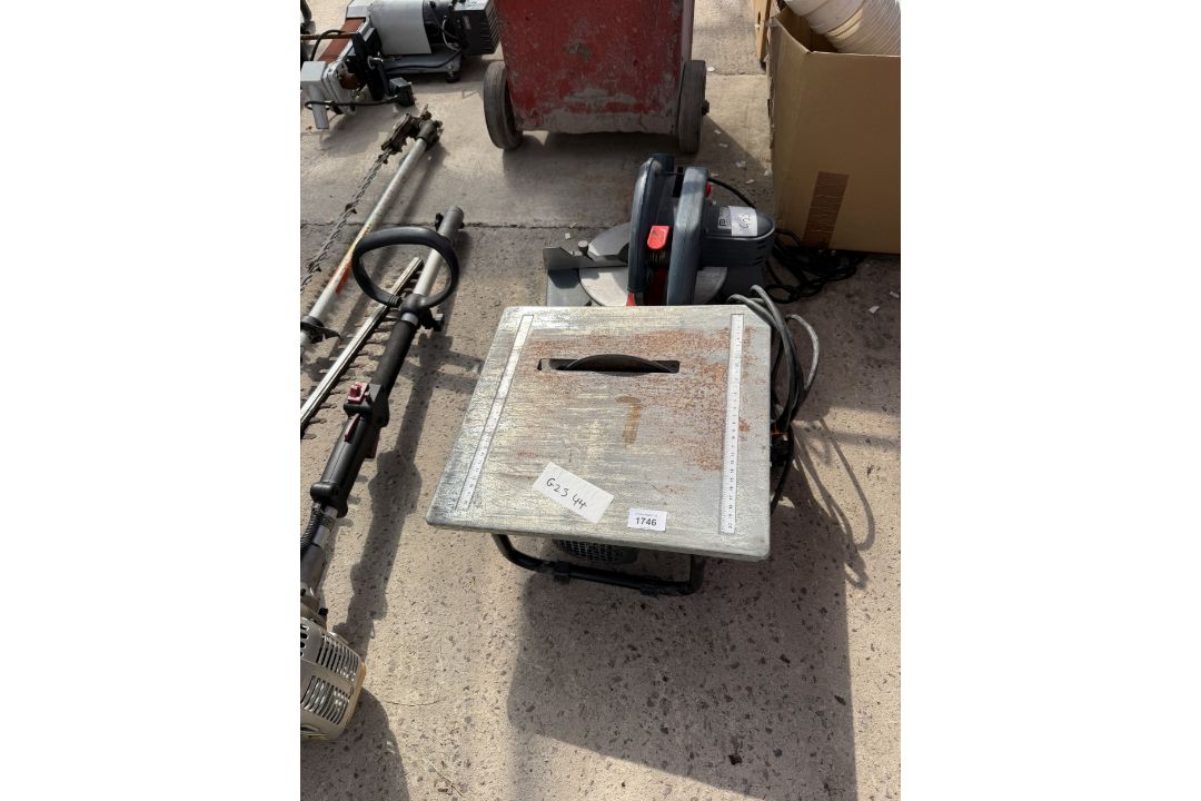 A PRO MITRE SAW AND A TILE CUTTER - Image 1 of 3