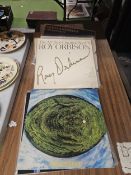 A LARGE COLLECTION OF LP'S TO INCLUDE SUCH GREATS AS DIANA ROSS, SIMON AND GARFUNKEL, MIKE OLDFIELD,