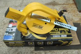 A MAYPOLE CARAVAN YELLOW WHEEL CLAMP WITH 2 KEYS IN WORKING ORDER NO VAT