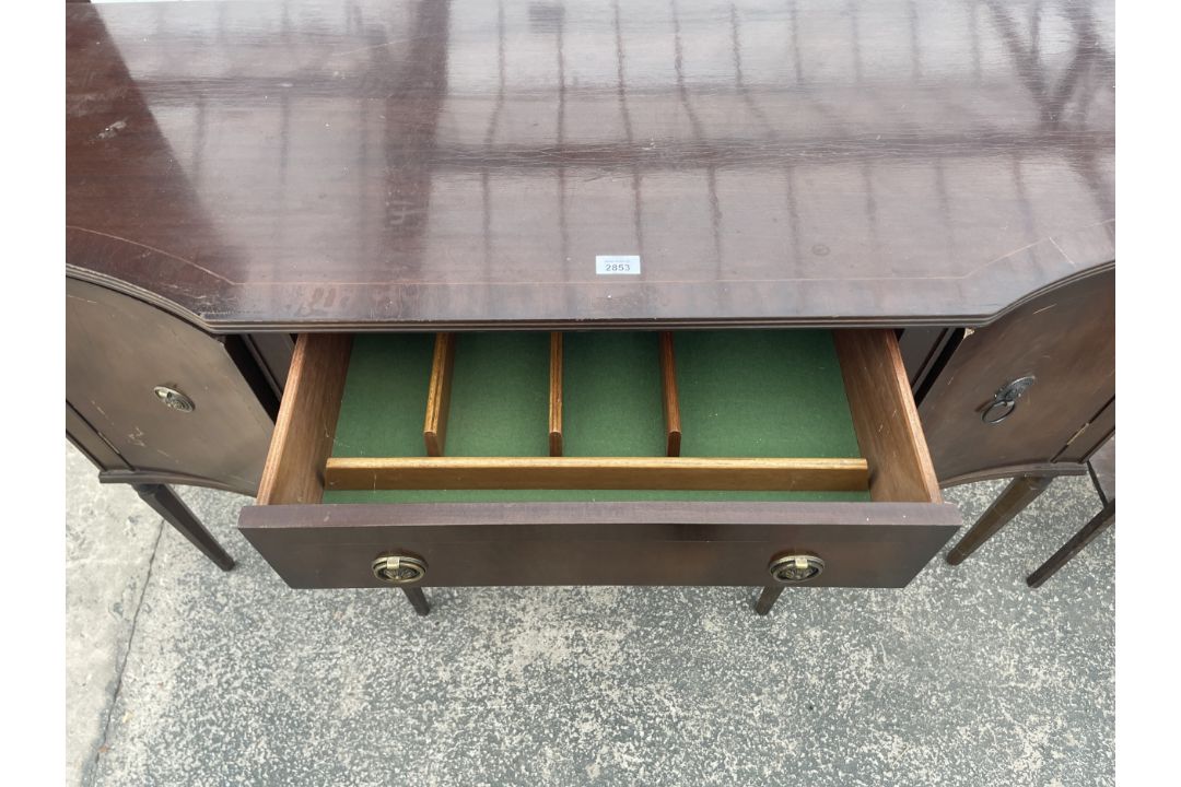 A REGENCY STYLE BREAKFRONT SIDEBOARD ENCLOSING THREE DRAWERS AND TWO CUPBOARDS, 54" WIDE - Image 3 of 4