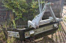 A THREE POINT LINKAGE TURNOVER YARD/SLURRY SCRAPER IN GOOD ORDER NO VAT OFF SITE TO BE COLLECTED