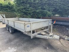 A 2007 MEREDITH AND EYRE LTD 16FT TWIN AXLE PLANT TRAILER
