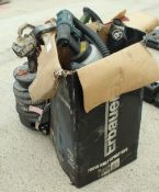 2 SPRAY GUNS NO VAT
