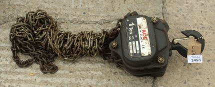 A 1 T CHAIN BLOCK IN WORKING ORDER NO VAT