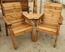 AN AS NEW EX DISPLAY CHARLES TAYLOR TWO CHAIR LOVE SEAT WITH ARMREST TABLE + VAT