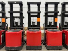 Raymond 550-OPC30TT Order Picker