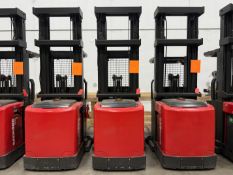 Raymond 550-OPC30TT Order Picker